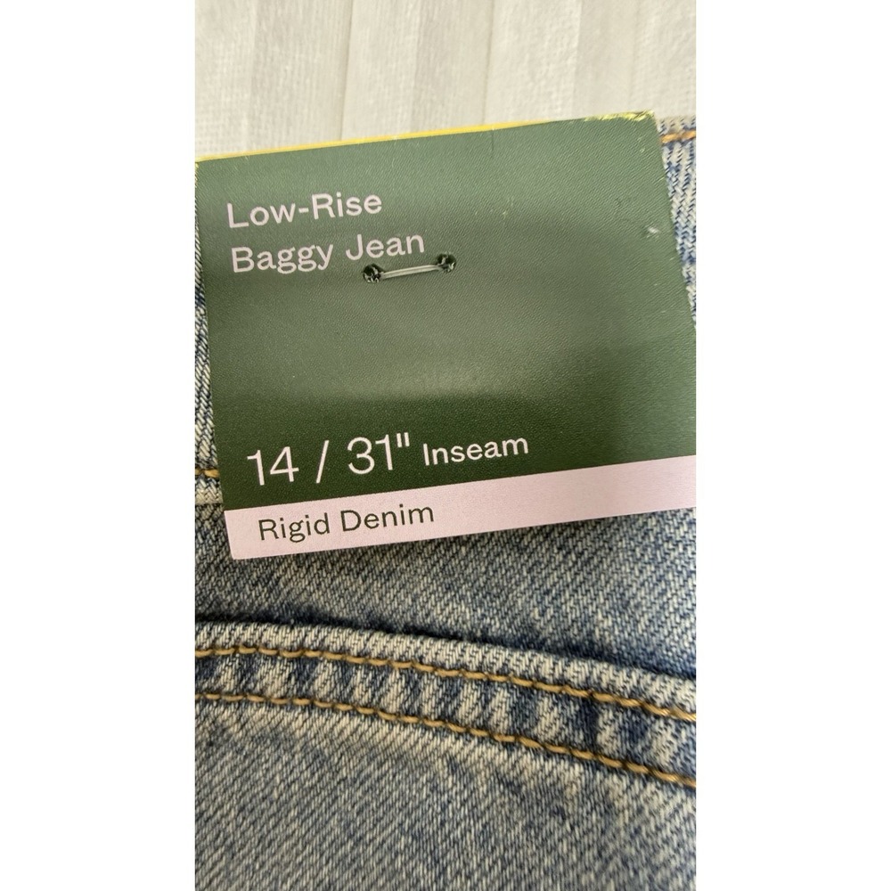 NWT Wild Fable Low-Rise Baggy Jeans Size 14 Rigid Denim Light Wash Cargo Pockets - Picture 5 of 10